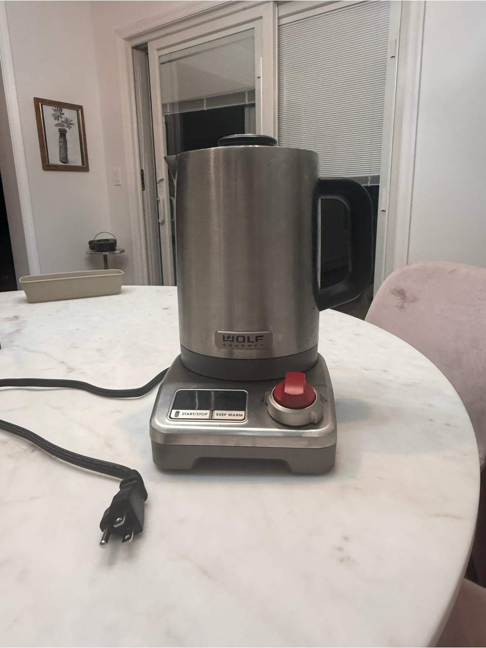 Kettle on Base - Not Electronics Portable Audio/Video